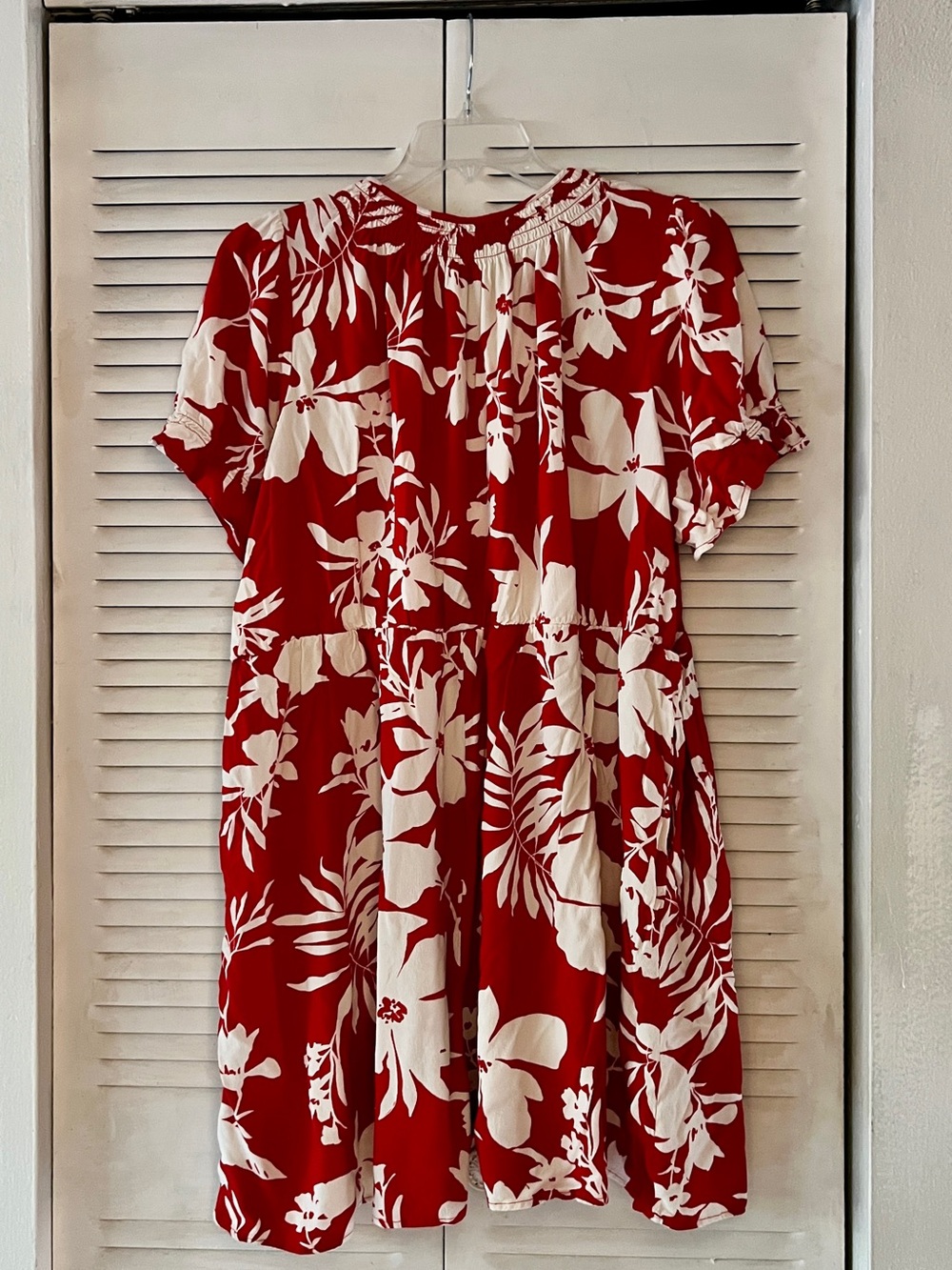 Ava & Viv Red and White Floral Button-Front Dress - Picture 4 of 8